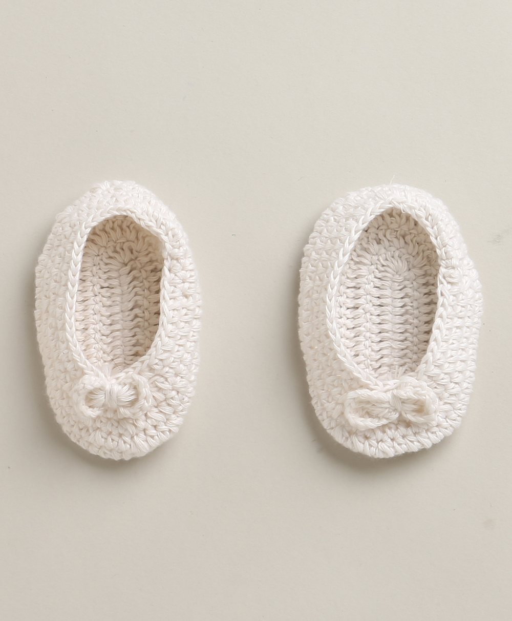 Crochet Baby Boots – White (0–12 Months)