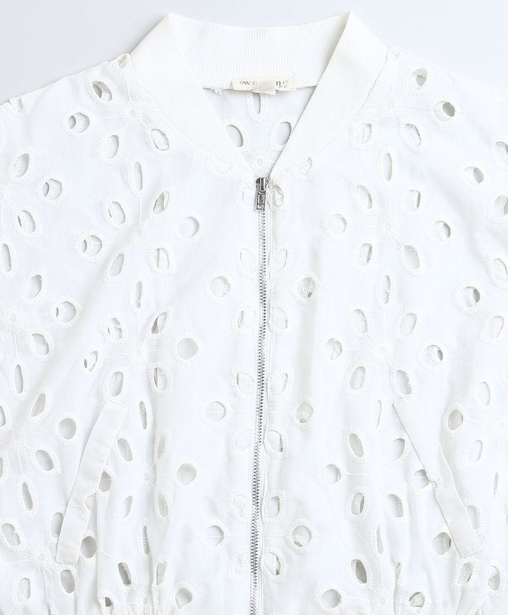 Baseball Collar Cotton Schiffly Jacket with an Inner Slip - White