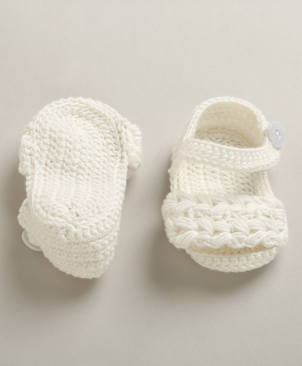 Little Pearl Crochet Baby Booties – White