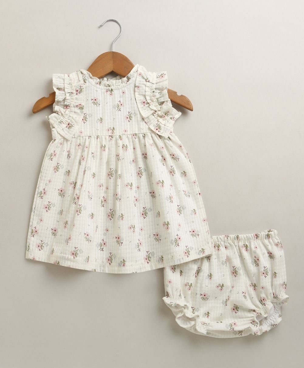 Dobby Shell Top & Pink Tweed Organic Cotton Shorts Set – White