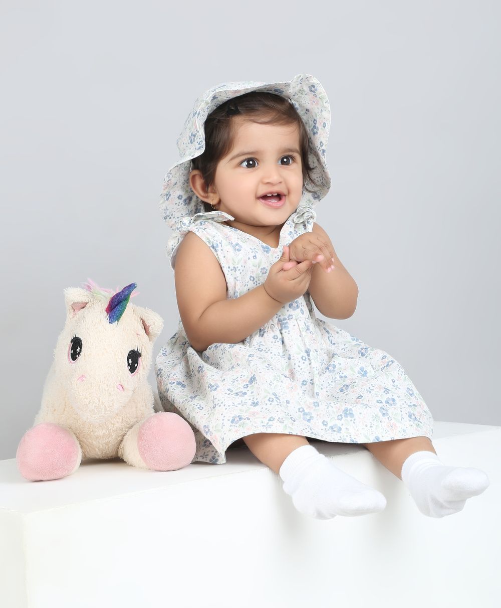 Blossom Breeze Organic Cotton Co-ord Set with A Hat - White