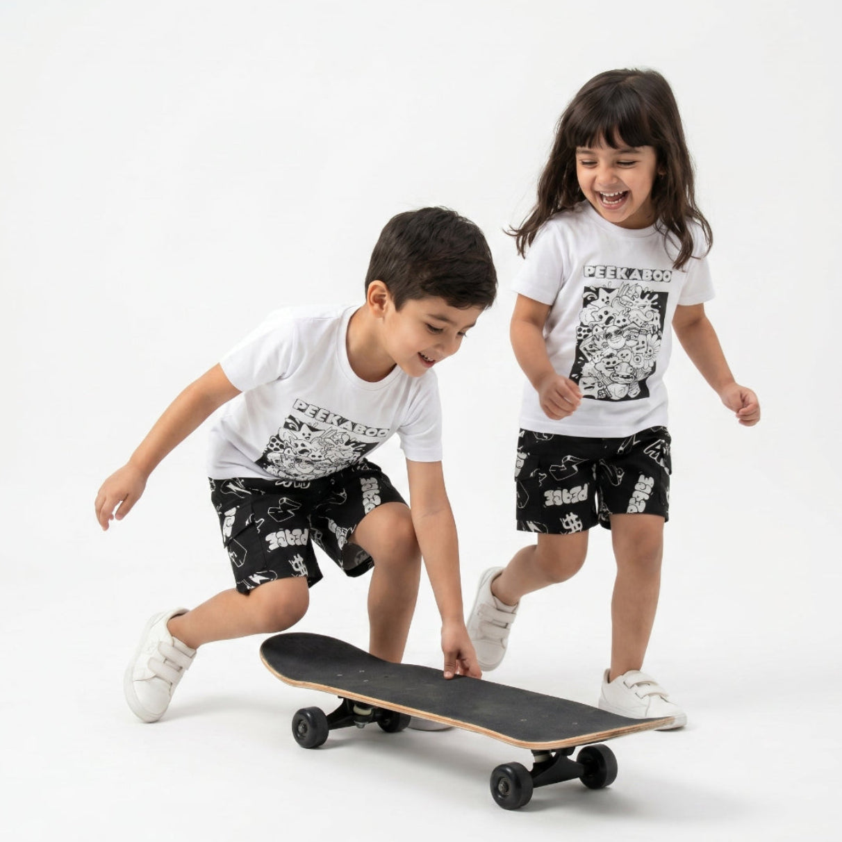 Unisex Peekaboo Cotton White T-shirt - Streetwear - White