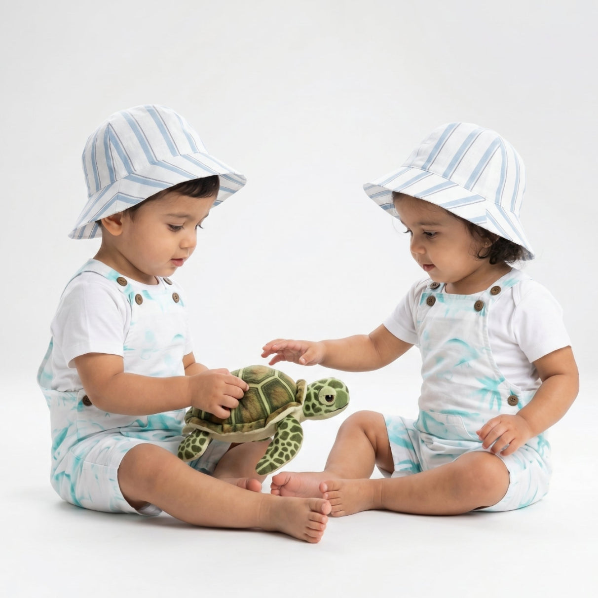 Unisex Skyline Stripe Sun Hat - Blue & White